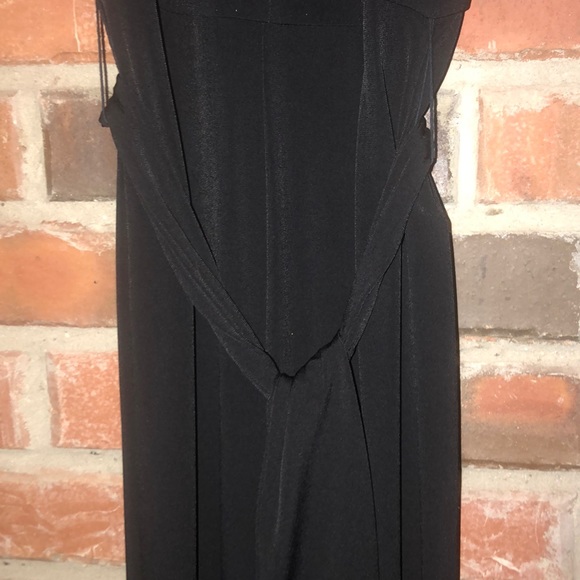 Black sleeveless jersey knit jumpsuit - Picture 3 of 5